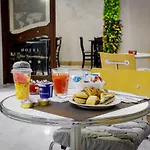 New Sayonara Hotel Neapol