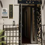 New Sayonara Hotel Neapol