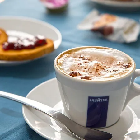 New Sayonara 호텔 3*