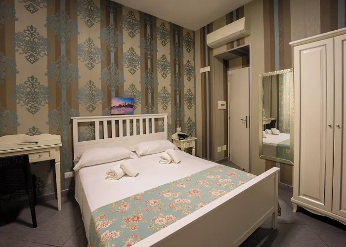 Hotel New Sayonara Neapol